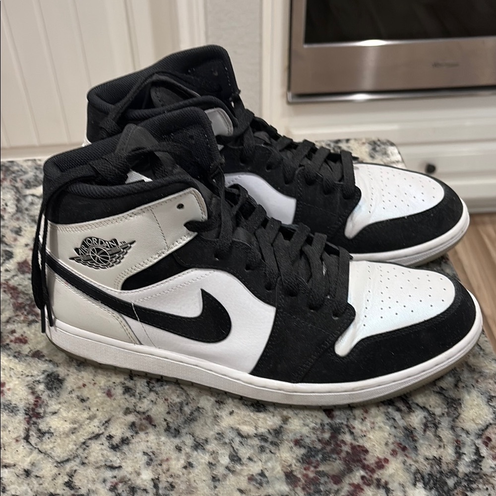 Jordan 1 Mid - Diamond Shorts